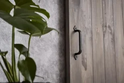 Habo Säilytyskalusteet-Liukuovenvedin Inspiration Musta